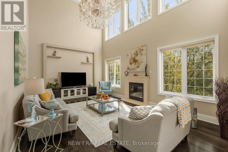 193 LADY NADIA DRIVE, Vaughan (Patterson), Ontario, L6A4E6
