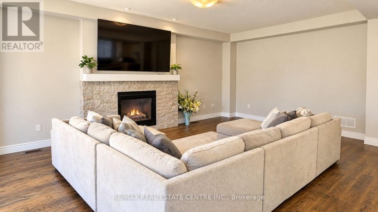 40 TINDALL CRESCENT, East Luther Grand Valley (Grand Valley), Ontario, L9W7R8