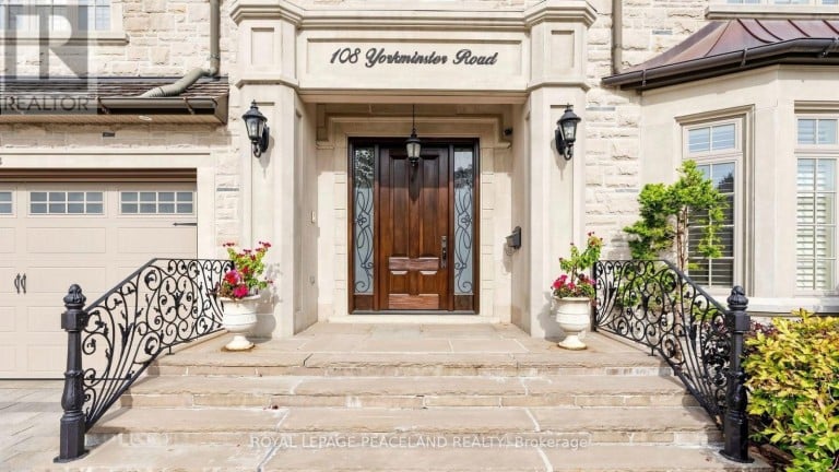 108 YORKMINSTER ROAD, Toronto (St. Andrew-Windfields), Ontario, M2P1M6