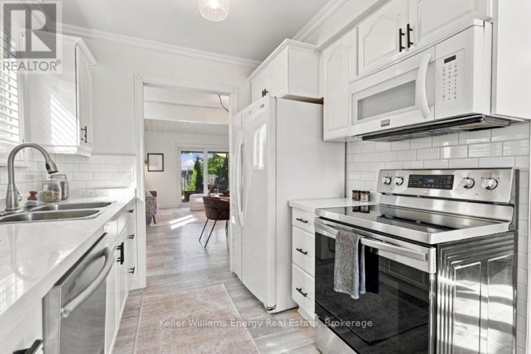 26 CARRUTHERS DRIVE, Clarington (Bowmanville), Ontario, L1C3S2