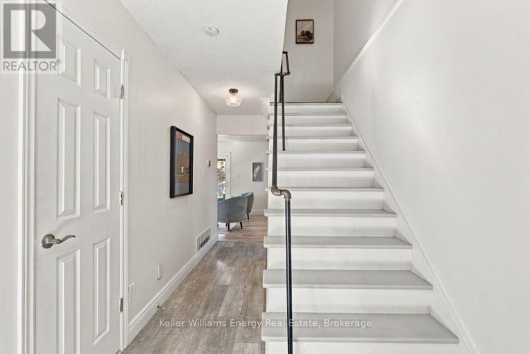 26 CARRUTHERS DRIVE, Clarington (Bowmanville), Ontario, L1C3S2