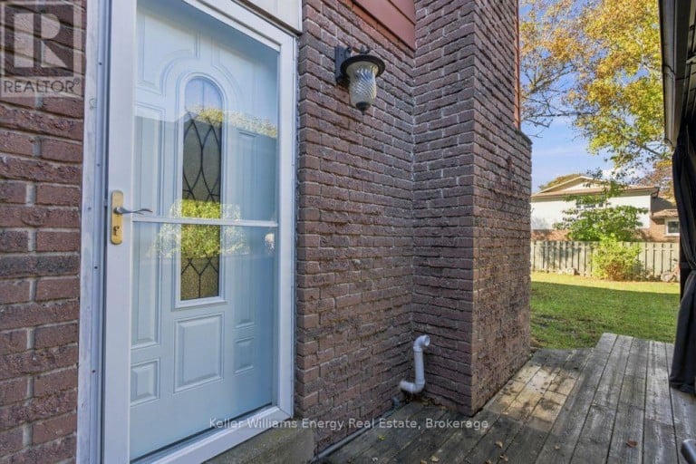 26 CARRUTHERS DRIVE, Clarington (Bowmanville), Ontario, L1C3S2