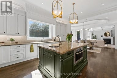 2 SPIREA COURT Markham (Bayview Glen) Ontario photo 14