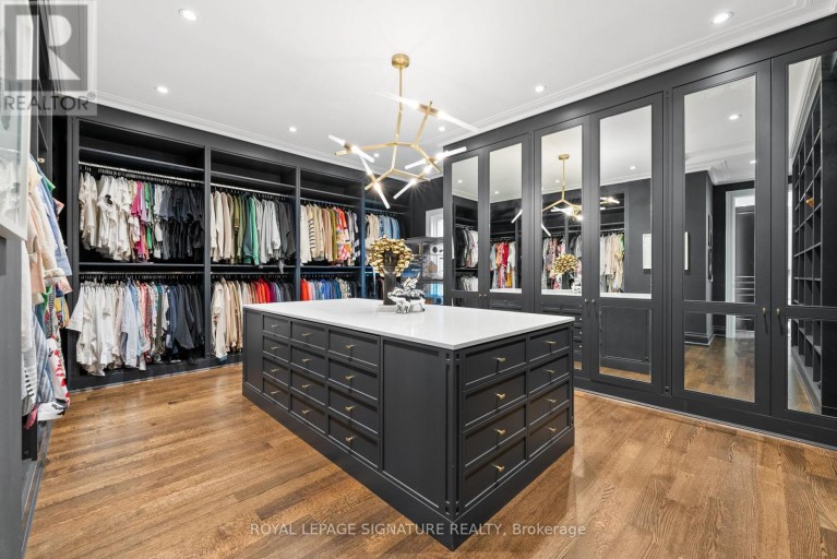 2 SPIREA COURT, Markham (Bayview Glen), Ontario, L3T2W1
