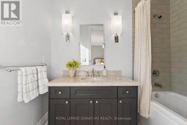 2 SPIREA COURT Markham (Bayview Glen) Ontario photo 35