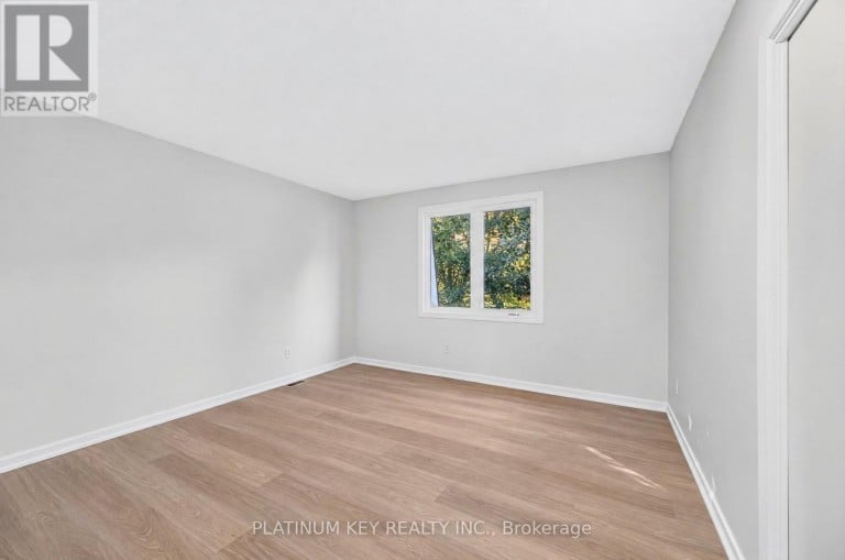 723 CRANBROOK ROAD, London South (South M), Ontario, N6K3H7