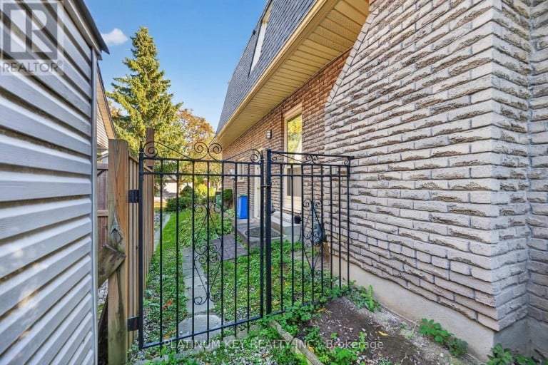 723 CRANBROOK ROAD, London South (South M), Ontario, N6K3H7