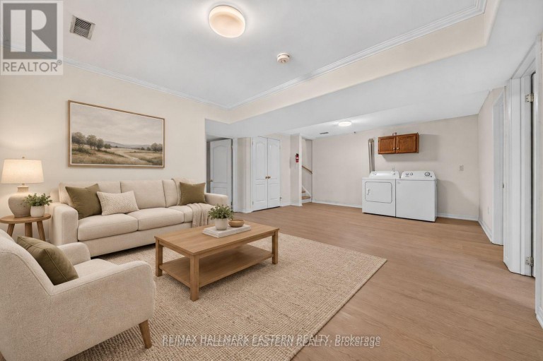 656 CLANCY CRESCENT, Peterborough (Otonabee Ward 1), Ontario, K9K2S3