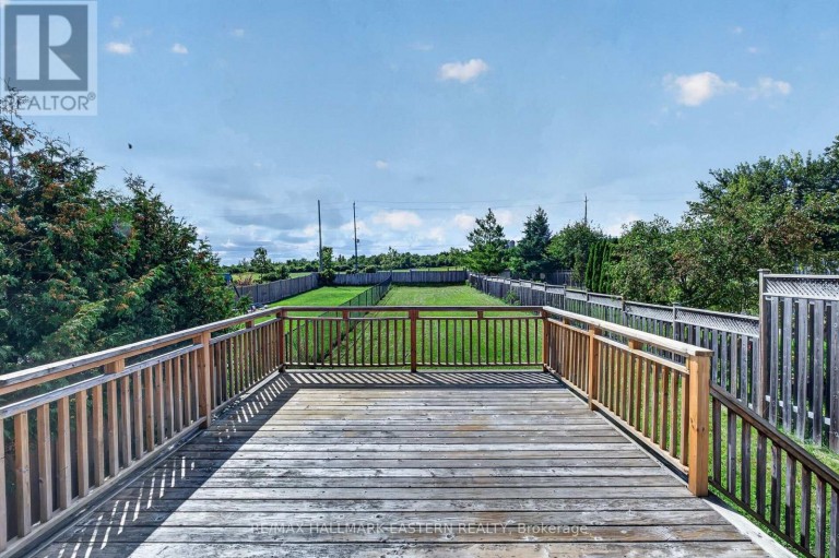 656 CLANCY CRESCENT, Peterborough (Otonabee Ward 1), Ontario, K9K2S3