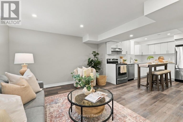 165 DOUGLAS KEMP CRESCENT, Clarington (Bowmanville), Ontario, L1C7E4
