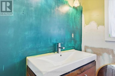 854 BARNARDO AVENUE Peterborough (Northcrest Ward 5) Ontario photo 16