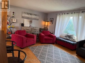 854 BARNARDO AVENUE Peterborough (Northcrest Ward 5) Ontario photo 3