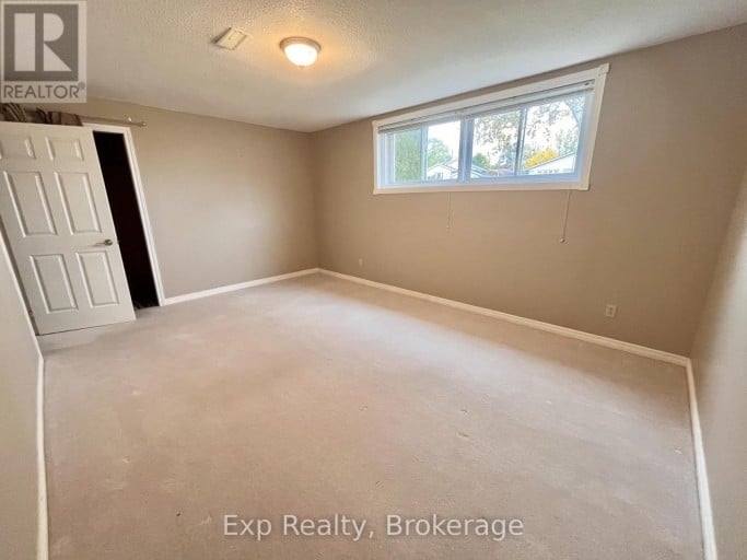 27 LORAINE AVENUE, Quinte West (Trenton Ward), Ontario, K8V6R4