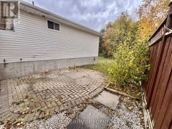 27 LORAINE AVENUE Quinte West (Trenton Ward) Ontario photo 25