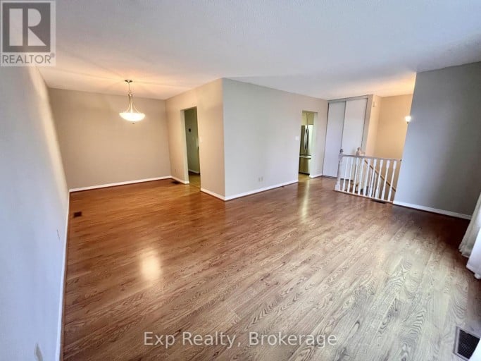 27 LORAINE AVENUE, Quinte West (Trenton Ward), Ontario, K8V6R4