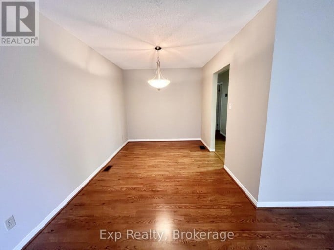 27 LORAINE AVENUE, Quinte West (Trenton Ward), Ontario, K8V6R4