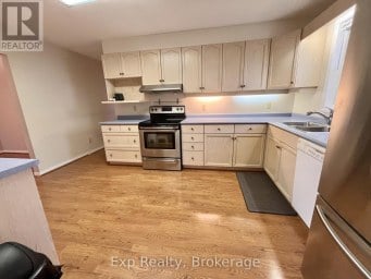 27 LORAINE AVENUE Quinte West (Trenton Ward) Ontario photo 8