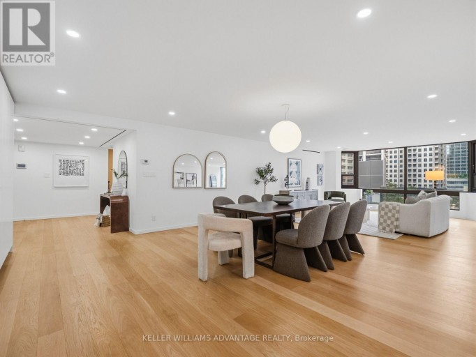 1002 - 1166 BAY STREET, Toronto (Bay Street Corridor), Ontario, M5S2X8