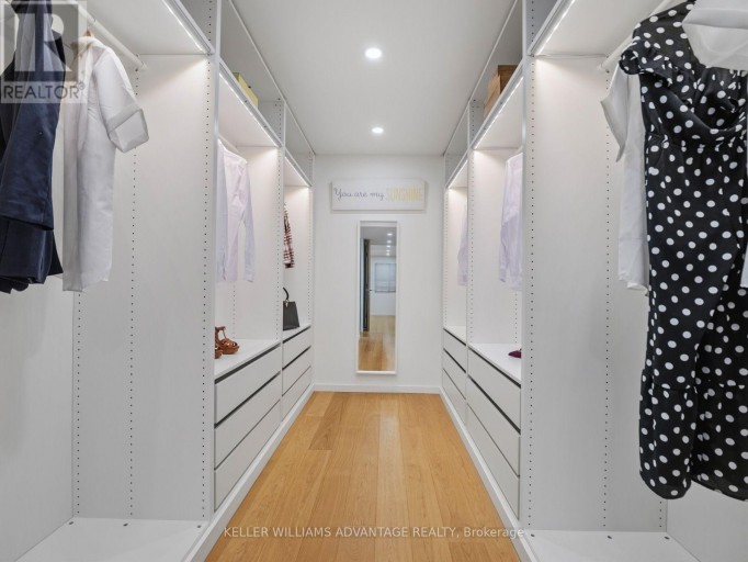 1002 - 1166 BAY STREET, Toronto (Bay Street Corridor), Ontario, M5S2X8