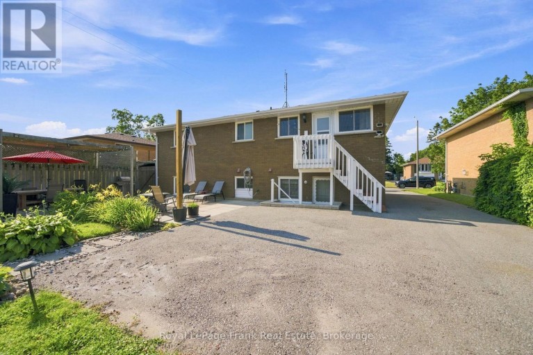 317 DWIGHT AVENUE, Oshawa (Lakeview), Ontario, L1J1K8