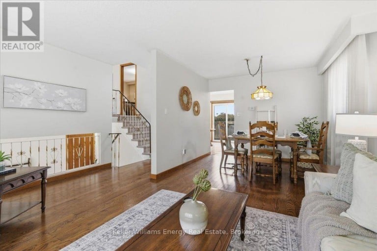 724 CLIFTON DRIVE, Oshawa (Centennial), Ontario, L1G2Z1