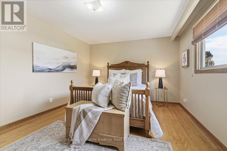 724 CLIFTON DRIVE, Oshawa (Centennial), Ontario, L1G2Z1