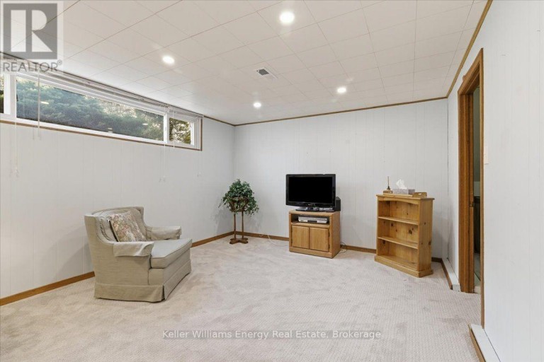 724 CLIFTON DRIVE, Oshawa (Centennial), Ontario, L1G2Z1