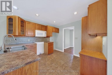 658 RIDGE ROAD Prince Edward County (Hallowell Ward) Ontario photo 12