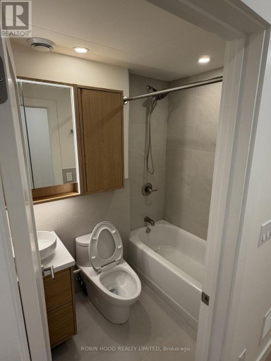 4 - 247 PACIFIC AVENUE, Toronto (High Park North), Ontario, M6P2P7