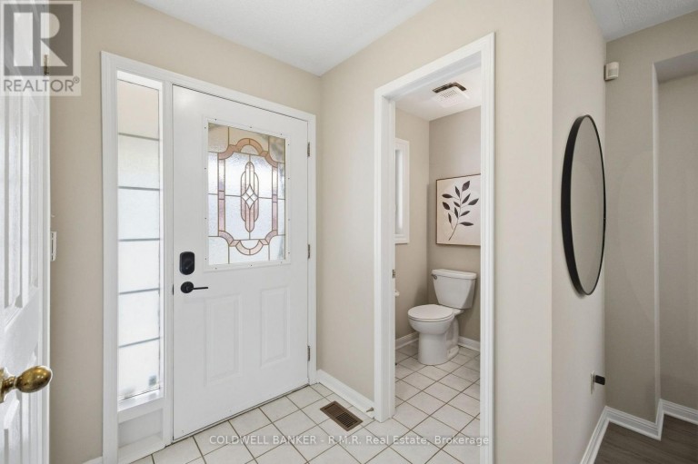 102 BOSWELL DRIVE, Clarington (Bowmanville), Ontario, L1C5C3