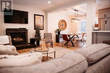 116 MARCH STREET Quinte West (Frankford Ward) Ontario photo 5