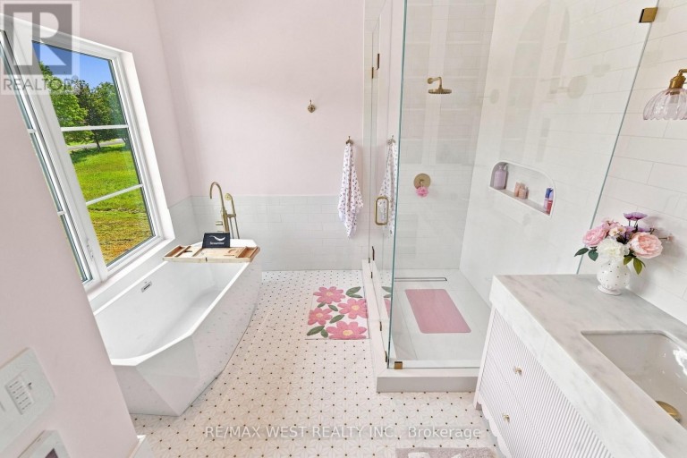 17050 MCCOWAN ROAD, Whitchurch-Stouffville, Ontario, L4A2A5