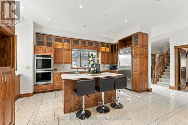 2480 MISSISSAUGA ROAD, Mississauga (Sheridan), Ontario, L5H2L5