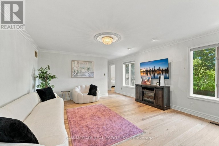 2480 MISSISSAUGA ROAD, Mississauga (Sheridan), Ontario, L5H2L5