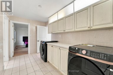 2480 MISSISSAUGA ROAD Mississauga (Sheridan) Ontario photo 34