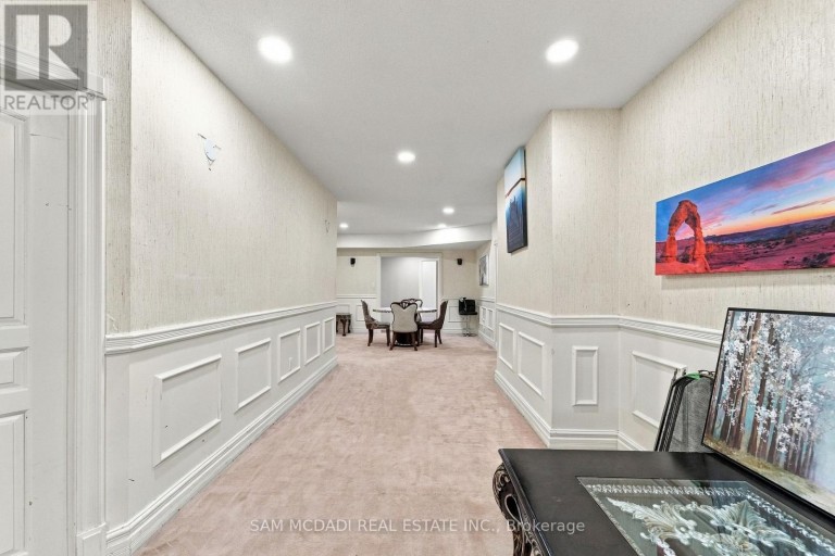 2480 MISSISSAUGA ROAD, Mississauga (Sheridan), Ontario, L5H2L5