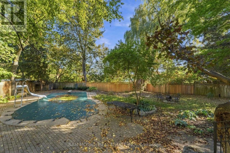 2480 MISSISSAUGA ROAD, Mississauga (Sheridan), Ontario, L5H2L5