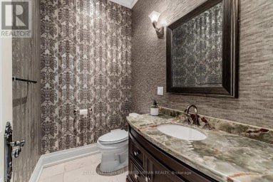 60 HAWKSBURY DRIVE Toronto (Bayview Village) Ontario photo 13
