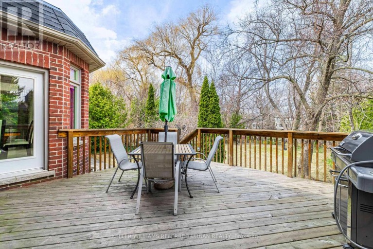 60 HAWKSBURY DRIVE, Toronto (Bayview Village), Ontario, M2K1M5