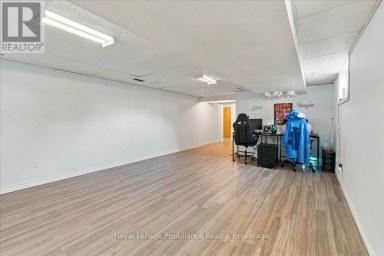 25 ASHLEY STREET Belleville (Thurlow Ward) Ontario photo 25
