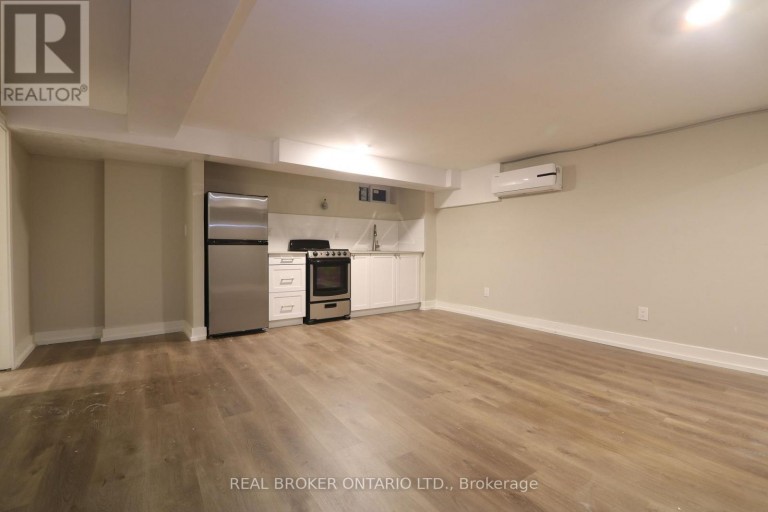 903-909 MAIN STREET E, Hamilton (Stipley), Ontario, L8M1M6