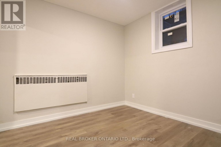 903-909 MAIN STREET E, Hamilton (Stipley), Ontario, L8M1M6