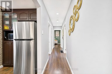 14 TINTON CRESCENT Toronto (West Humber-Clairville) Ontario photo 19