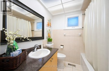 14 TINTON CRESCENT Toronto (West Humber-Clairville) Ontario photo 26