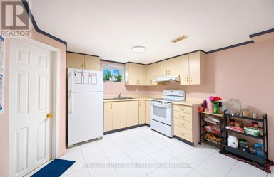 14 TINTON CRESCENT Toronto (West Humber-Clairville) Ontario photo 35