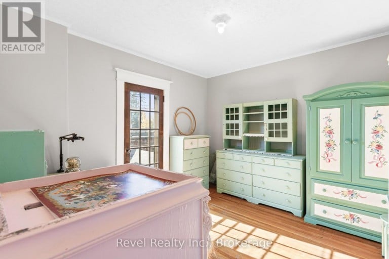 27 FRANCIS STREET, Kawartha Lakes (Lindsay), Ontario, K9V3R8