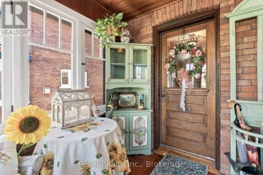 27 FRANCIS STREET Kawartha Lakes (Lindsay) Ontario photo 8