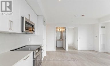 232 - 2450 OLD BRONTE ROAD Oakville (WM Westmount) Ontario photo 12