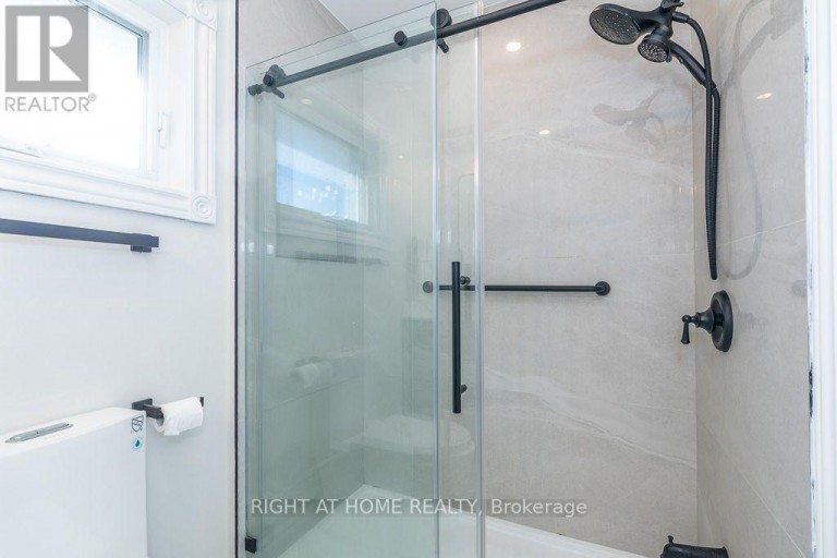 468 DEWITT ROAD, Hamilton (Stoney Creek), Ontario, L8E5A5