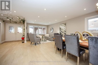 UPPER - 66 MOORE PARK AVENUE Toronto (Newtonbrook West) Ontario photo 14